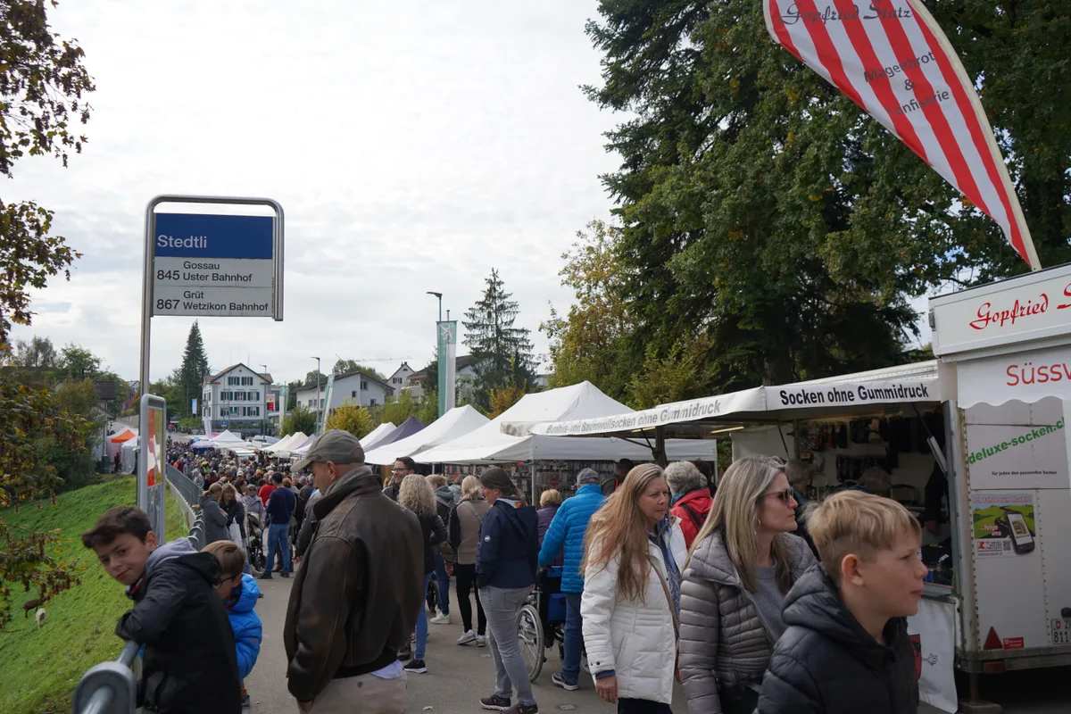 Der Markt in Grüningen